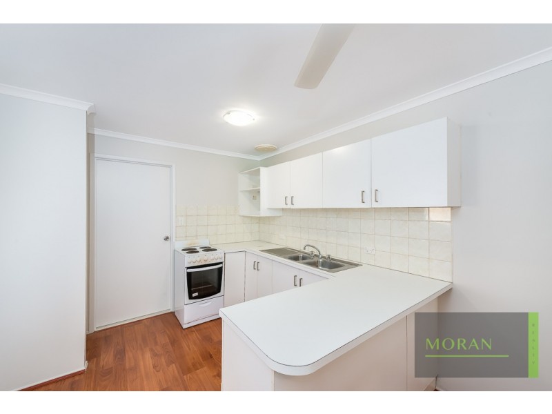 1/11 Orkney  Place, Labrador QLD 4215
