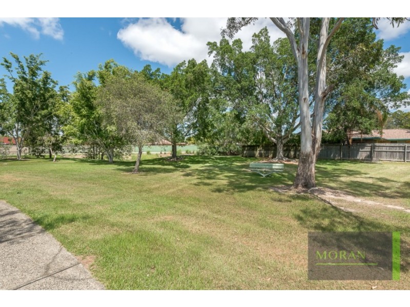 1/11 Orkney  Place, Labrador QLD 4215