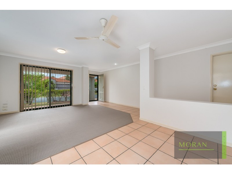 22 Harrow Place, Arundel QLD 4214