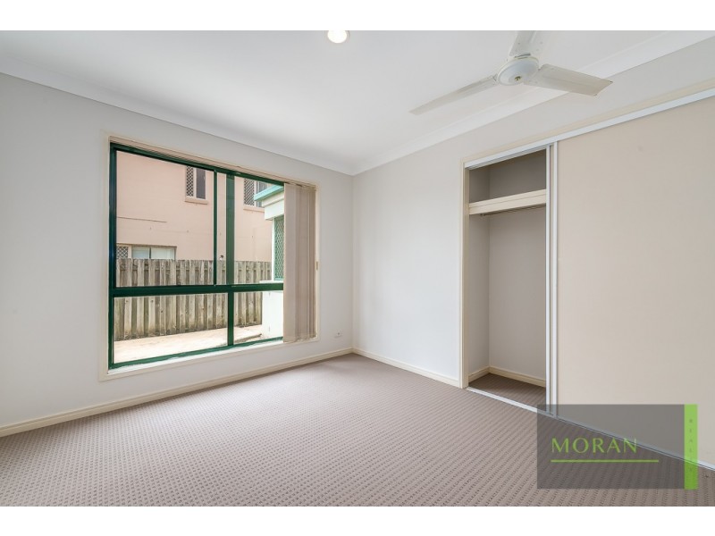 22 Harrow Place, Arundel QLD 4214