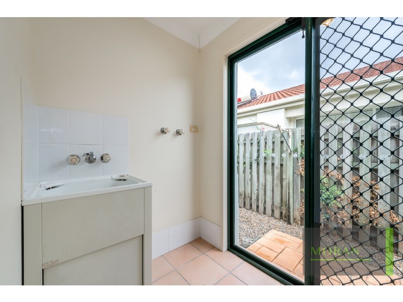 22 Harrow Place, Arundel QLD 4214