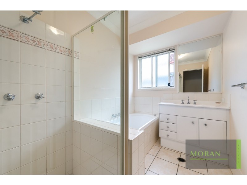 23 Gumleaf Dr, Molendinar QLD 4214