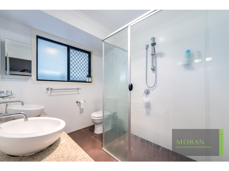 3 Redwood Place, Molendinar QLD 4214