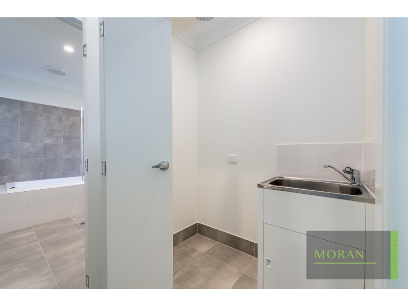 72 Sanctuary Parkway, Waterford QLD 4133