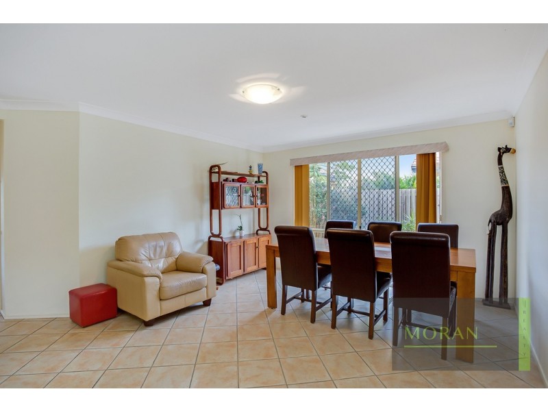 87 Crestwood Drive, Molendinar QLD 4214