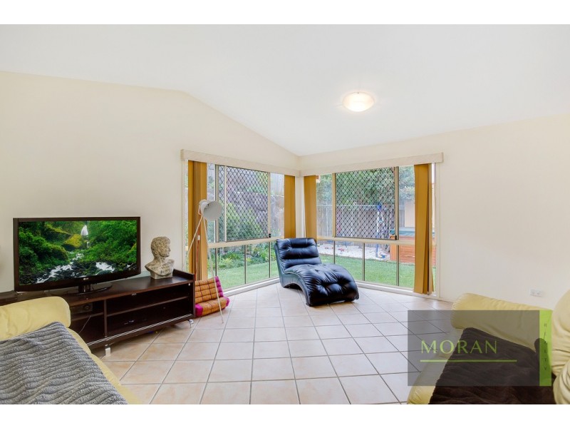 87 Crestwood Drive, Molendinar QLD 4214