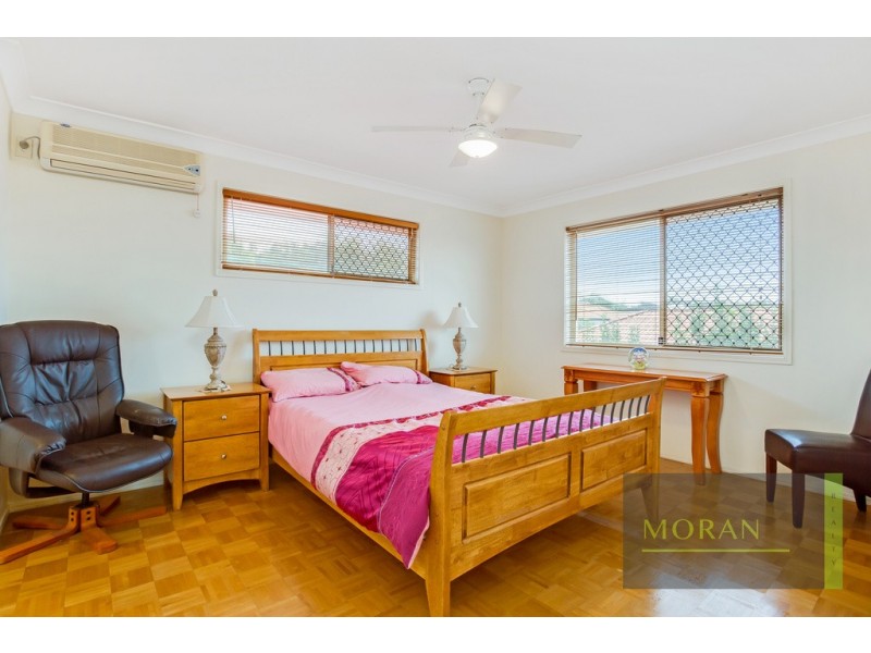 87 Crestwood Drive, Molendinar QLD 4214