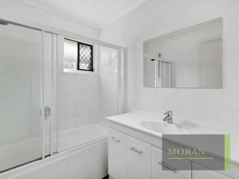 23 Yorkshire Crescent, Mount Warren Park QLD 4207