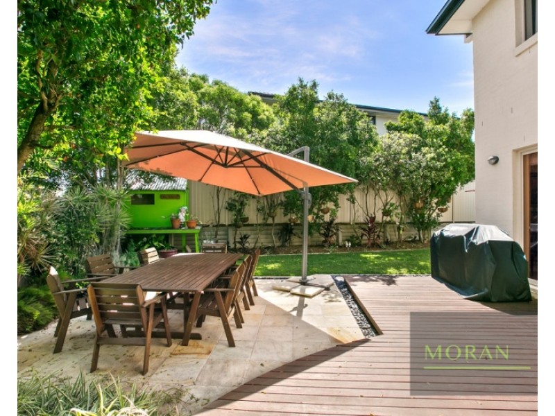 193 Crestwood Drive, Molendinar QLD 4214