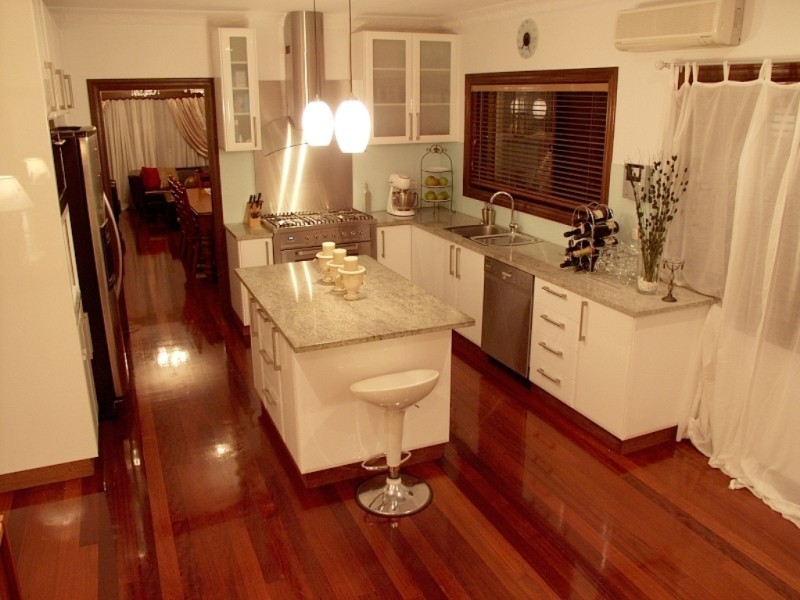 21 Hearnville Street, Robertson QLD 4109