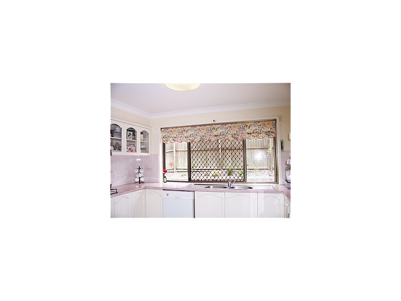 31 Lindfield Circuit, Robertson QLD 4109