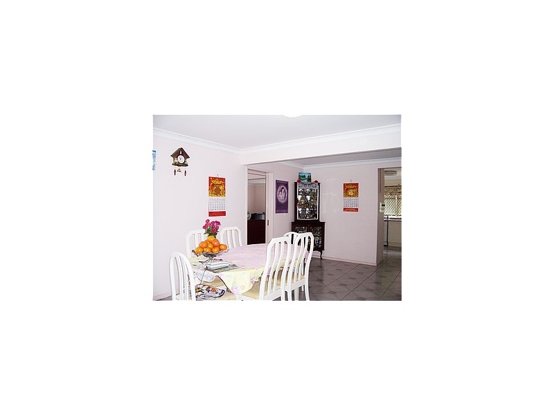 31 Lindfield Circuit, Robertson QLD 4109