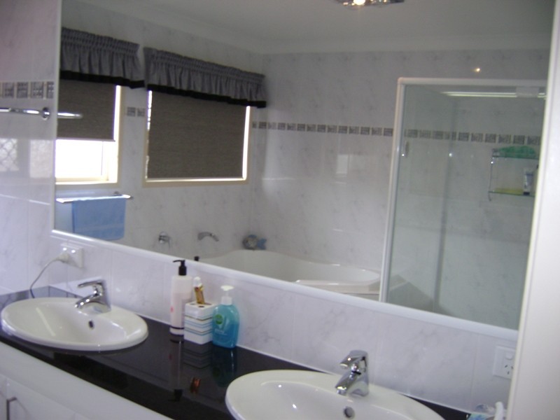 37 Demigre Street, Eight Mile Plains QLD 4113