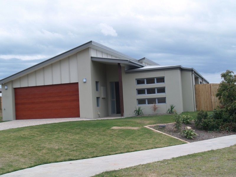 24 Larapinta Circuit, Parkinson QLD 4115