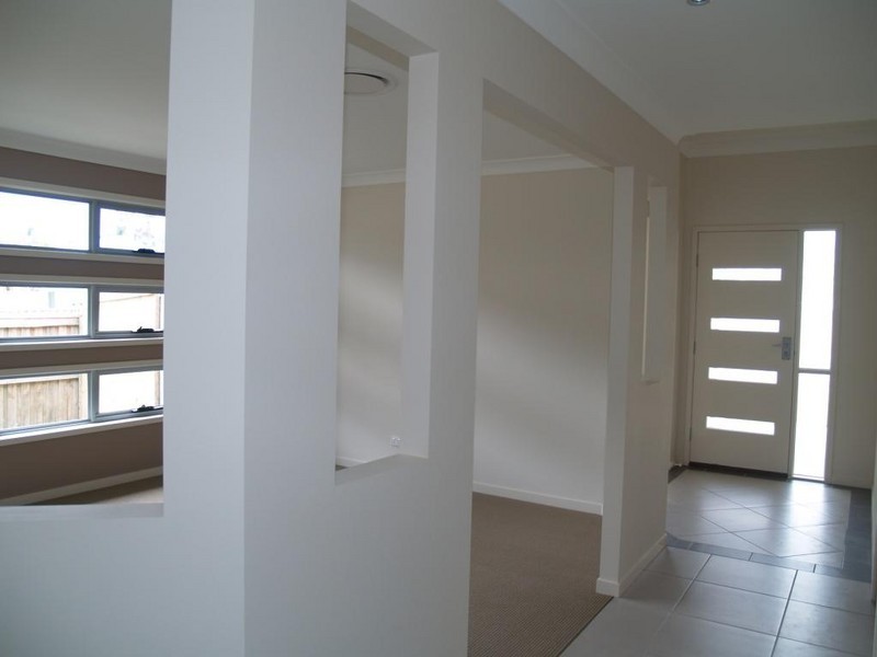 24 Larapinta Circuit, Parkinson QLD 4115