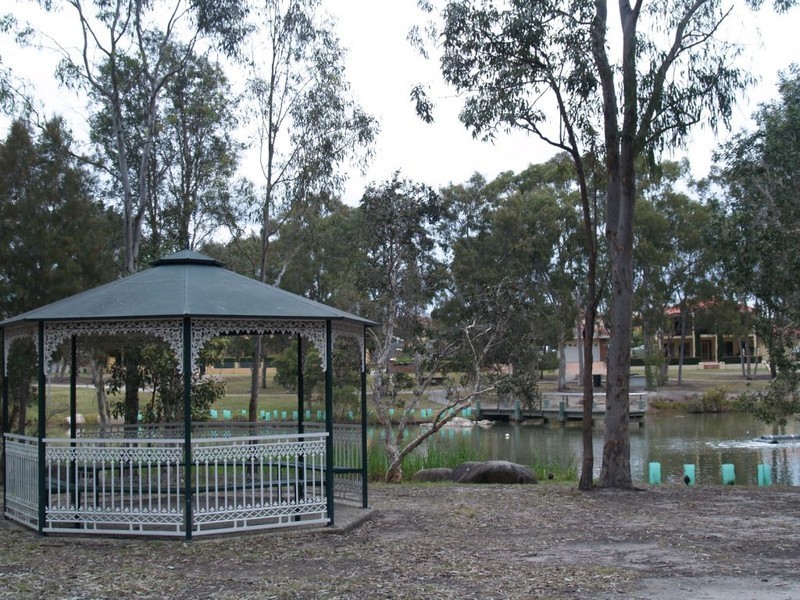 24 Larapinta Circuit, Parkinson QLD 4115