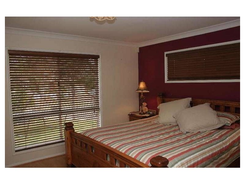 Stretton QLD 4116