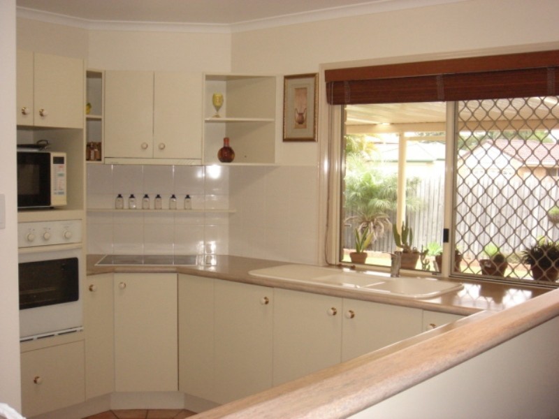 13 Poinciana Place, Eight Mile Plains QLD 4113