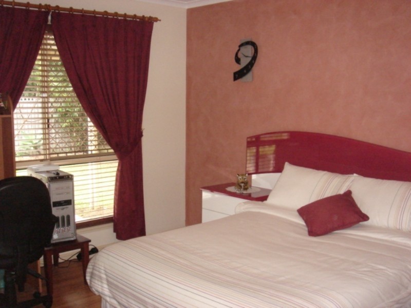 13 Poinciana Place, Eight Mile Plains QLD 4113