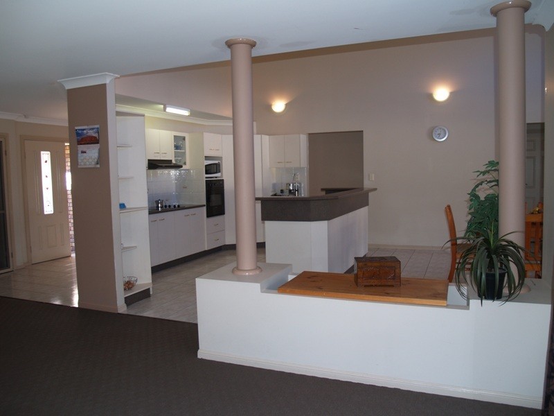 Regents Park QLD 4118