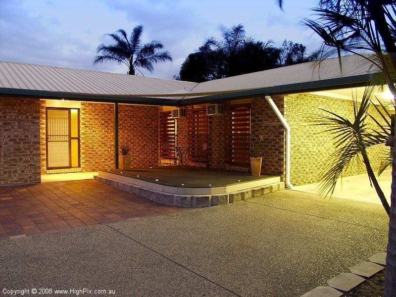 Regents Park QLD 4118