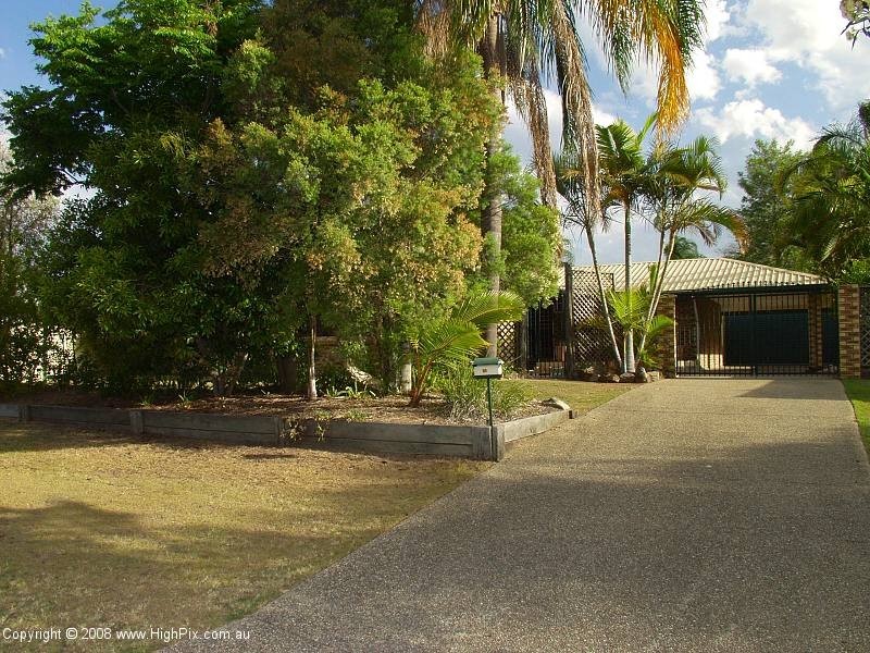 Regents Park QLD 4118