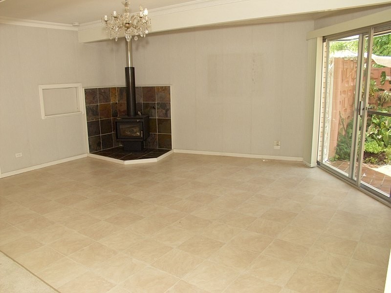 15 Starcross Street, Macgregor QLD 4109
