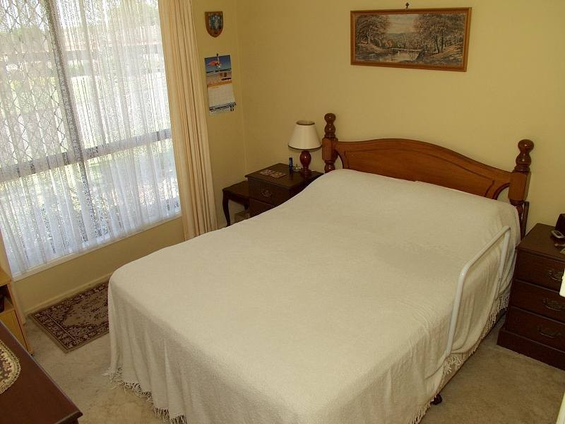 25 Dryade Street, Regents Park QLD 4118