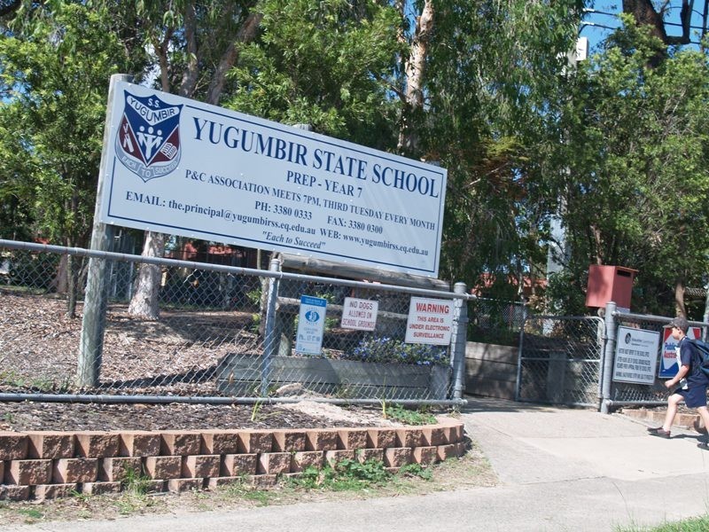 25 Dryade Street, Regents Park QLD 4118