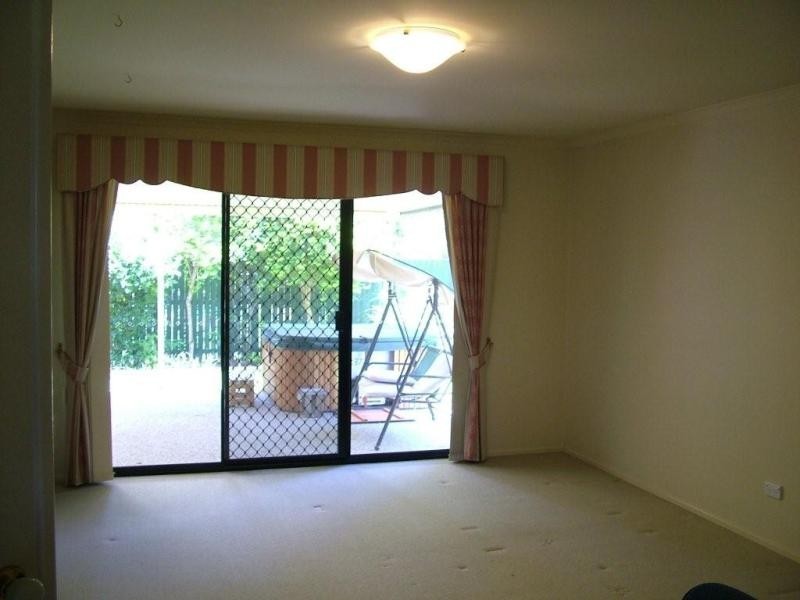 24 Lochano Close, Parkinson QLD 4115