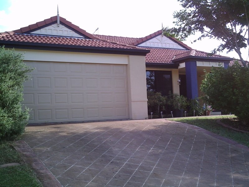 74 Rokeby Drive, Parkinson QLD 4115
