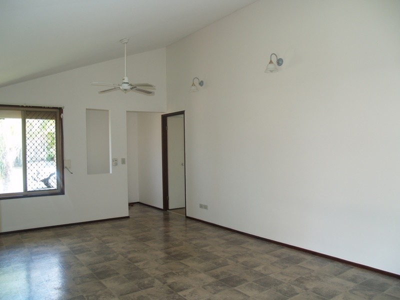 Crestmead QLD 4132