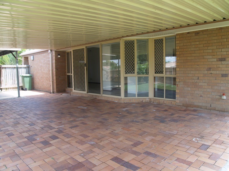 Crestmead QLD 4132