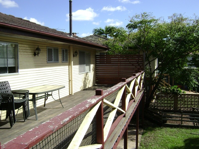 47 Grout Street, Macgregor QLD 4109