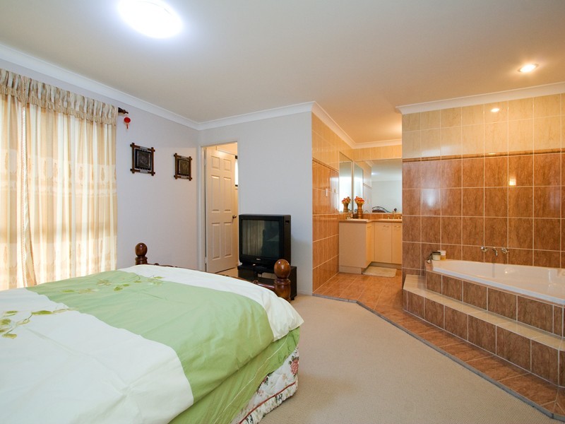 31 Gedas Street, Calamvale QLD 4116