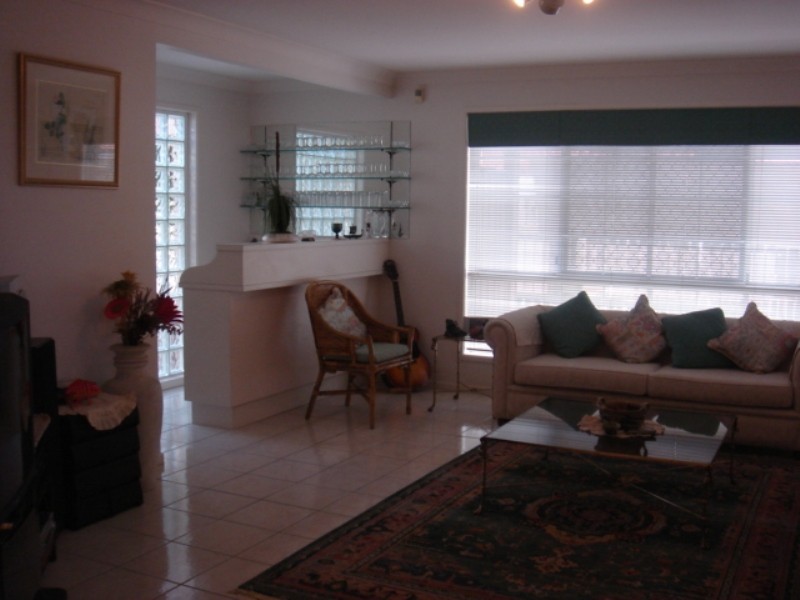 4 Poinciana Place, Eight Mile Plains QLD 4113