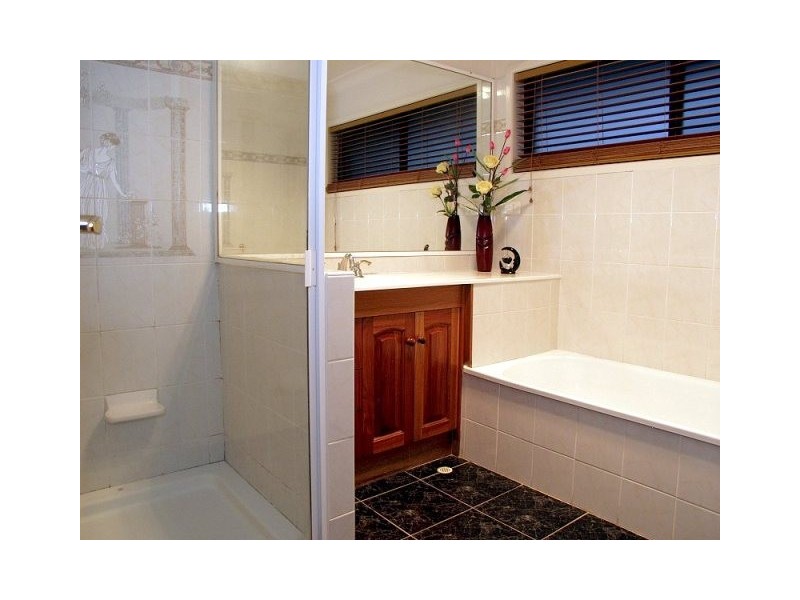 73 CHILTON STREET, Sunnybank Hills QLD 4109