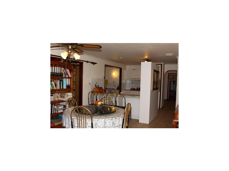 106 Padstow Road, Eight Mile Plains QLD 4113