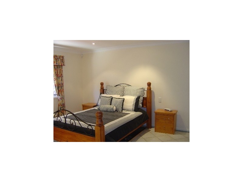 15 Alcheringa Place, Robertson QLD 4109