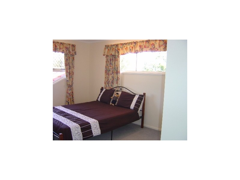 15 Alcheringa Place, Robertson QLD 4109