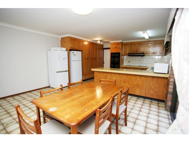 10 Hearnville Street, Robertson QLD 4109