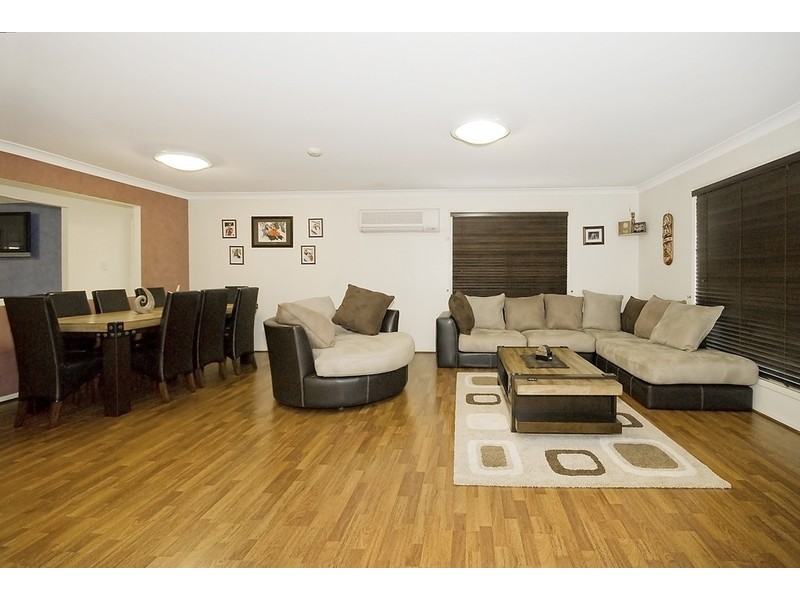 28 Branxton Place, Parkinson QLD 4115