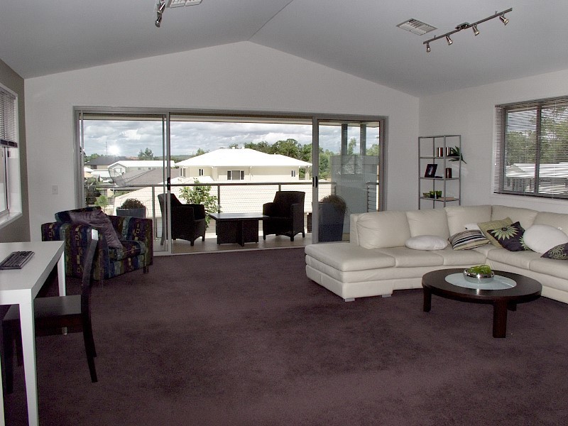 10 Hunter Close, Calamvale QLD 4116