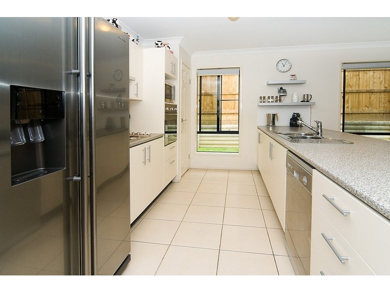 29  Bobbie Street, Parkinson QLD 4115