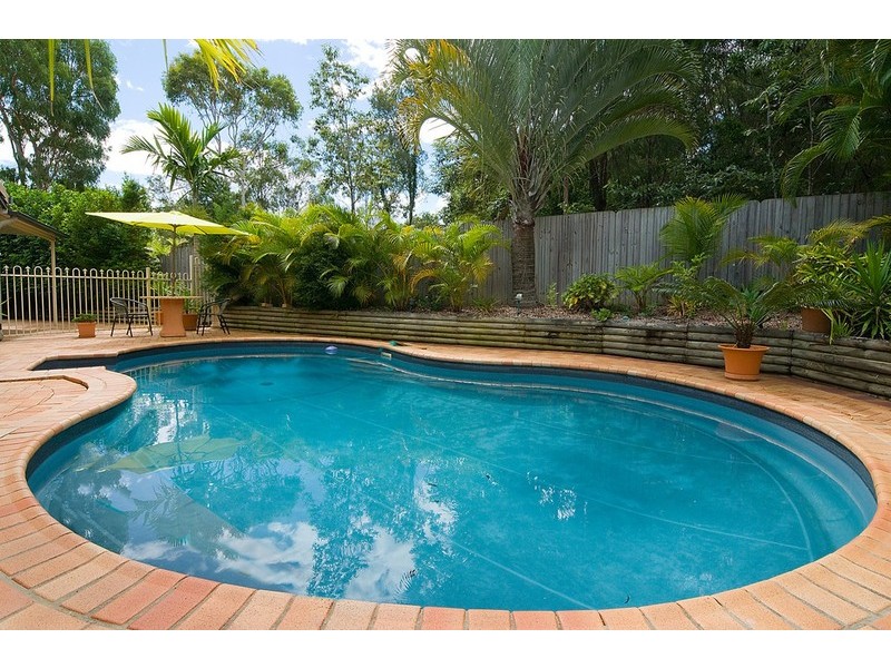 5 St Clair Close, Parkinson QLD 4115