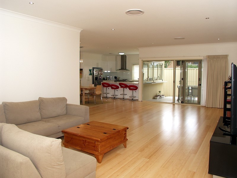 18 Pinnacle Place, Eight Mile Plains QLD 4113