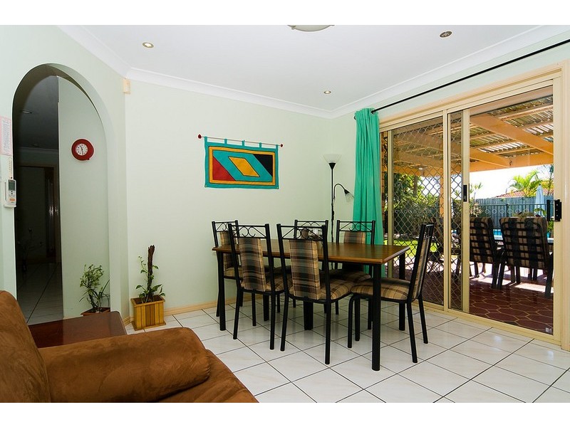 10 Perentie Street, Regents Park QLD 4118