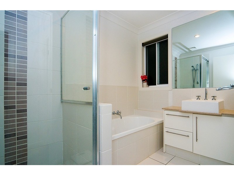 49 Mapelton Cct, Parkinson QLD 4115