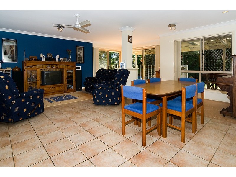 47 Golden Ave, Calamvale QLD 4116