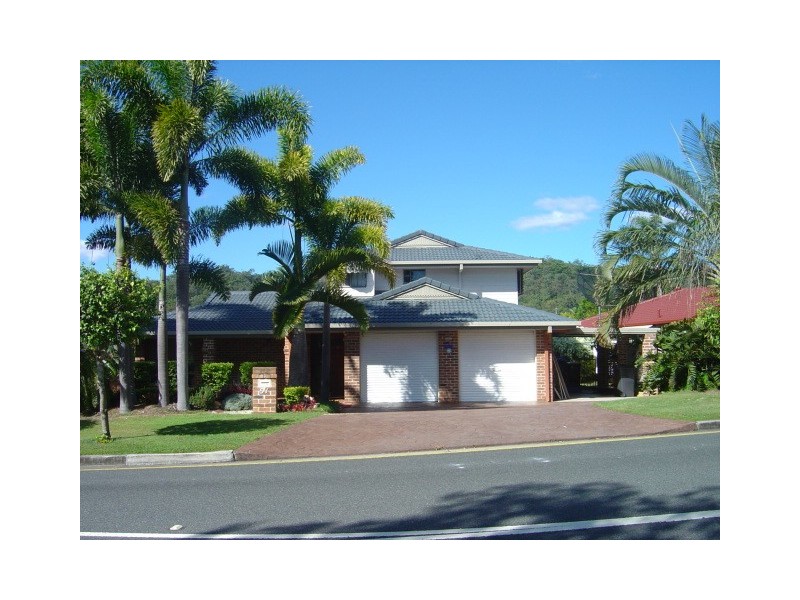 91 Bridgnorth St, Carindale QLD 4152